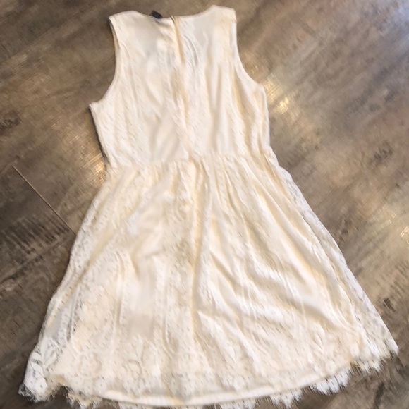 Rue21‎ Lace Cream Dress - Picture 8 of 11